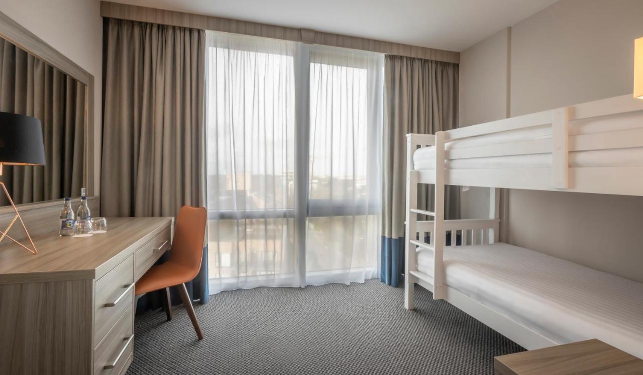 Metro Hotel Dublin Airport Santry Bagian luar foto