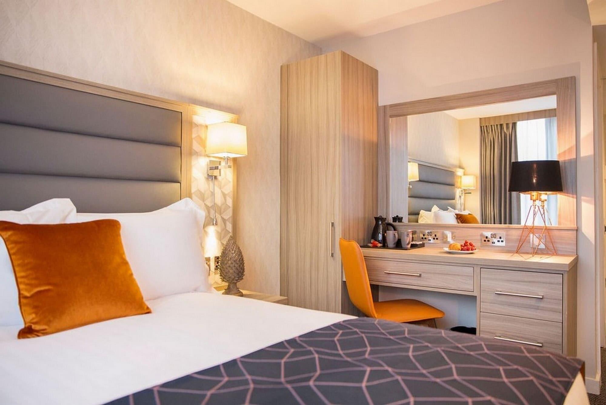 Metro Hotel Dublin Airport Santry Bagian luar foto
