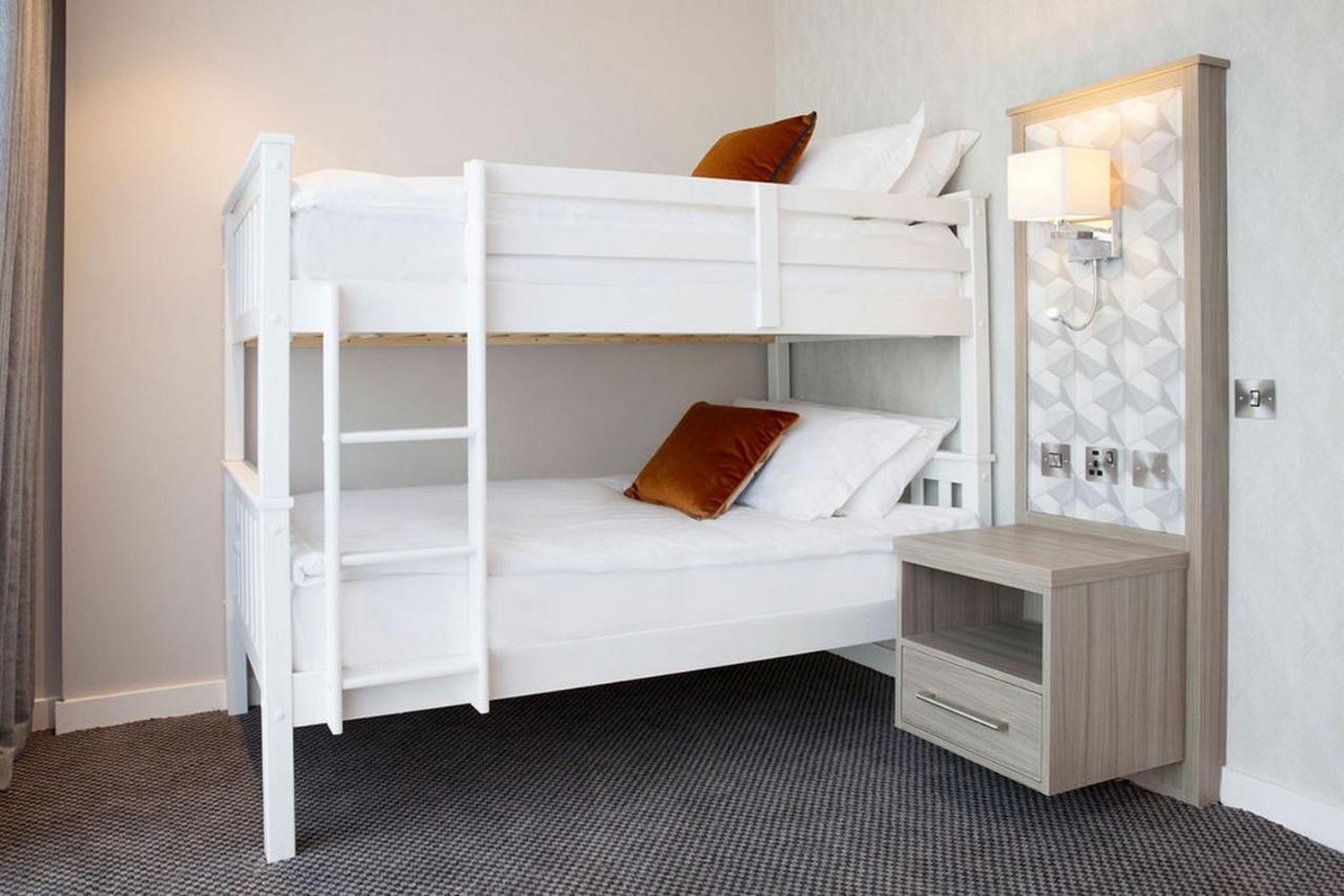 Metro Hotel Dublin Airport Santry Bagian luar foto